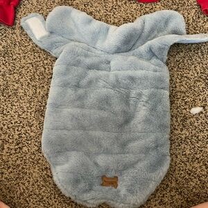 Light blue dog vest… never been worn! Velcro straps